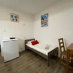 Апартаменты Palermo' - Port D'hyeres Air-conditioned & Wifi Йер