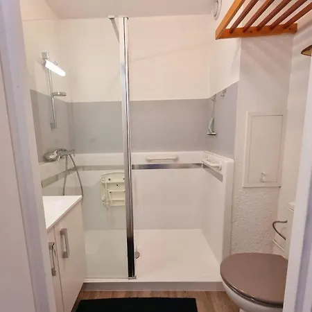 Palermo' - Port D'hyeres Air-conditioned & Wifi Apartment Hyeres