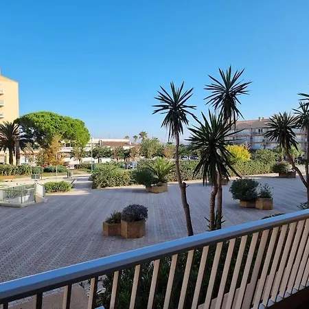 Apartment Palermo' - Port D'hyeres Air-conditioned & Wifi
