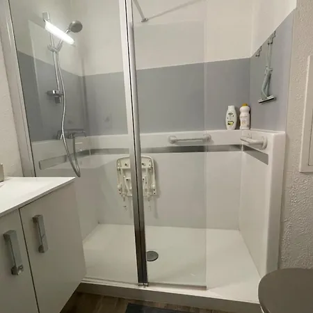 Apartment Palermo' - Port D'hyeres Air-conditioned & Wifi Hyeres