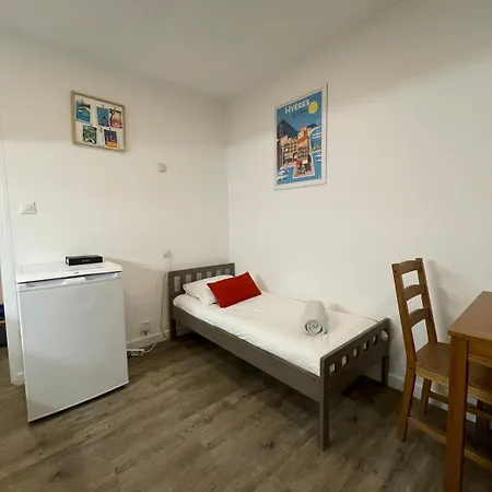 Apartment Palermo' - Port D'hyeres Air-conditioned & Wifi *