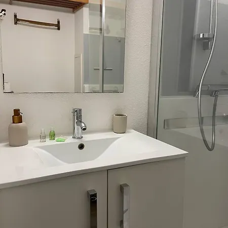 Palermo' - Port D'hyeres Air-conditioned & Wifi Apartmán *